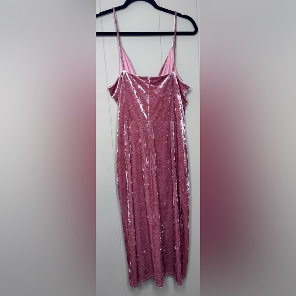Cynthia Steffe Crushed Rose Velvet Wrap Spaghetti Strap Sheath Dress Size 10 - Picture 4 of 9